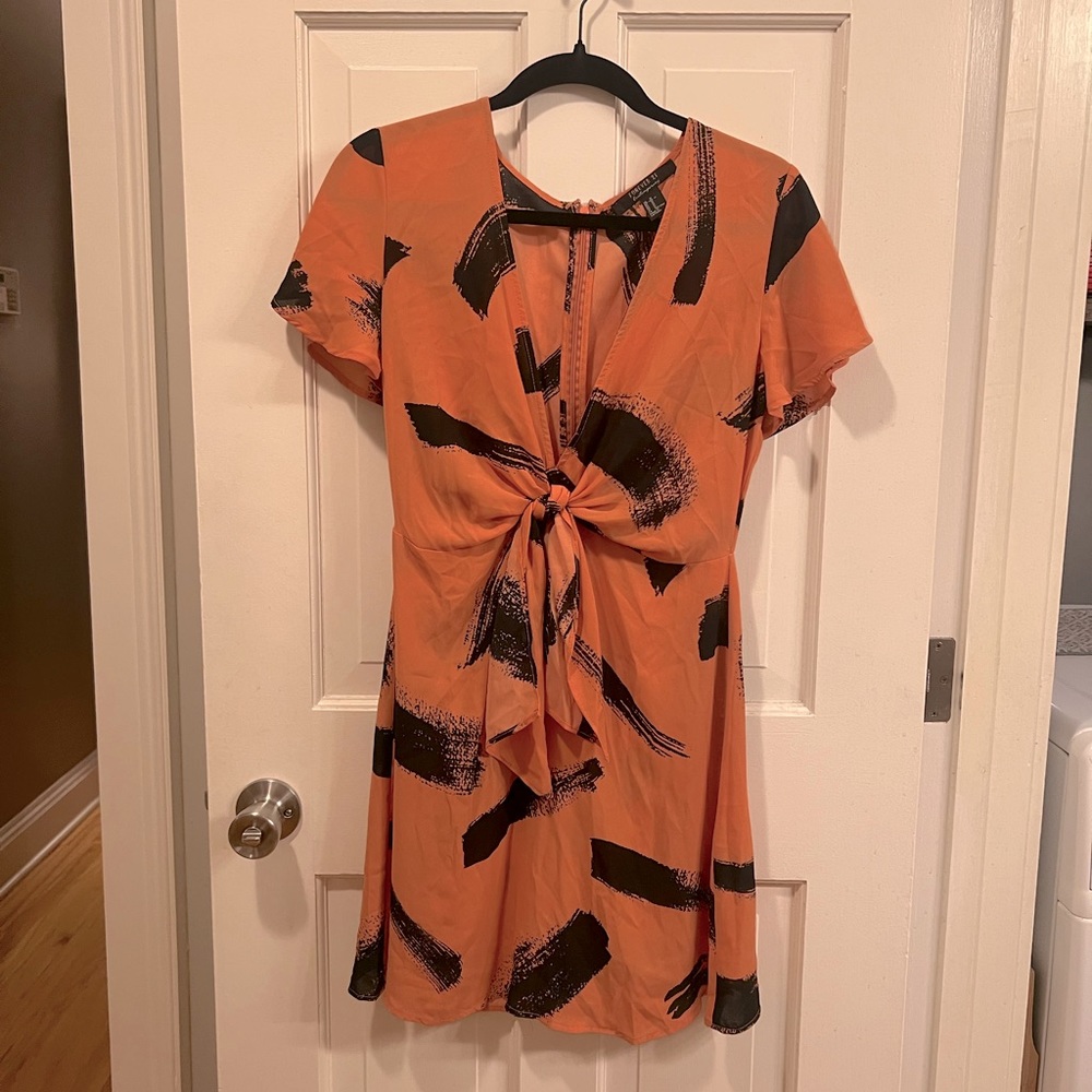 NWOT Forever 21 burnt orange and black pattern dress.  Size Medium.
